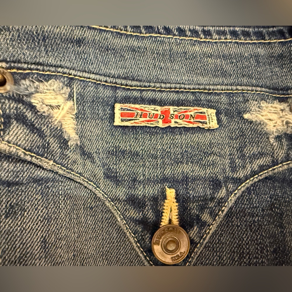 Hudson distressed straight leg cuffed woman’s jeans size 24. - Picture 7 of 10